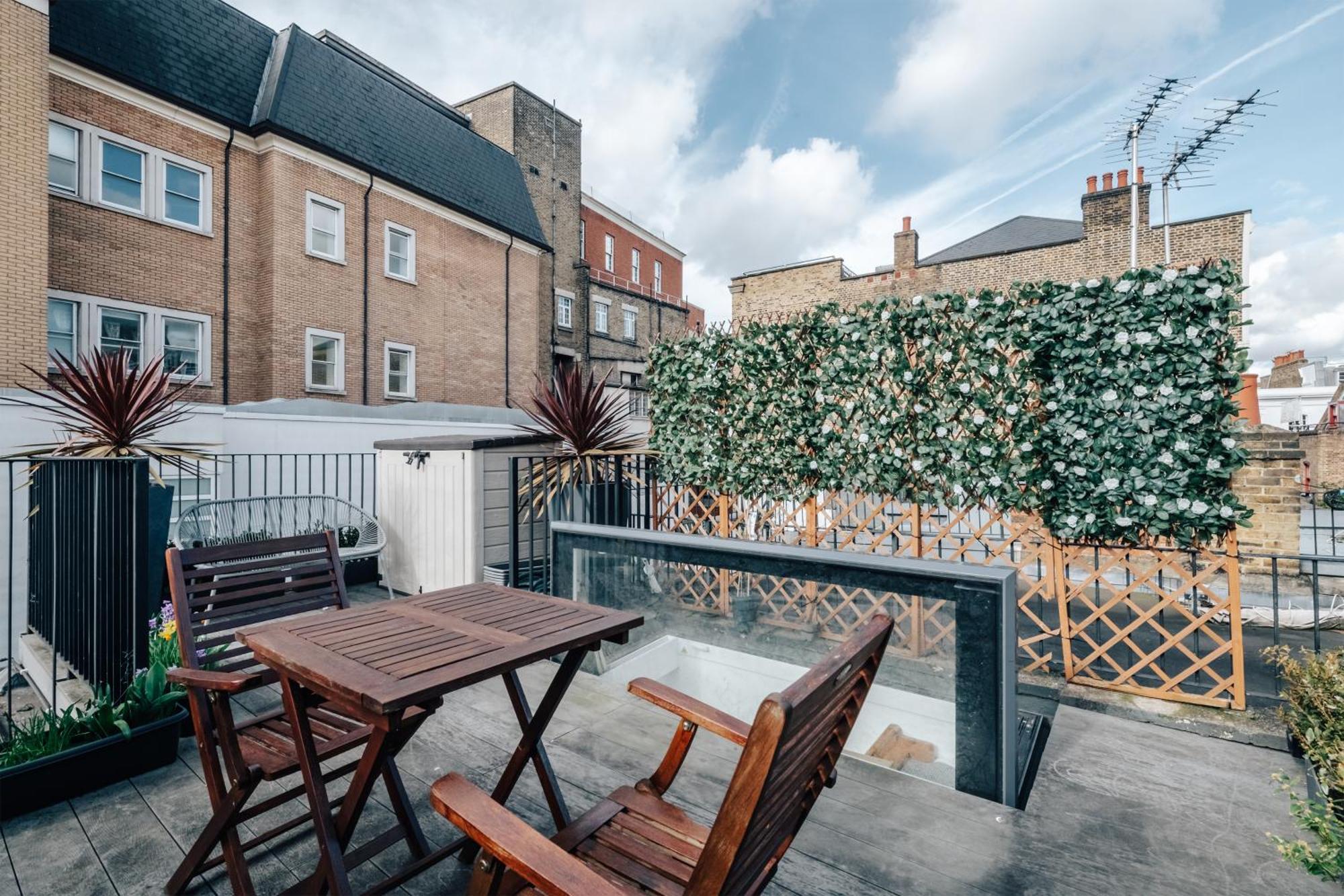 Exceptional Whole House Chelsea With Roof Terrace * Londra